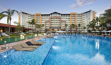 Krystal Grand Nuevo Vallarta Beachfront Infinity Pool - Vacation Club Preview